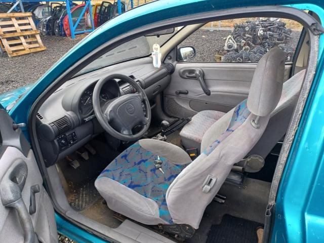 bontott OPEL CORSA B Antenna Erősítő