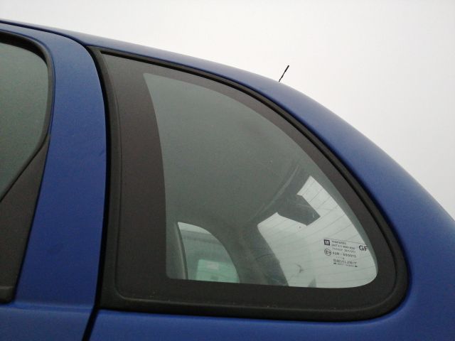 bontott OPEL CORSA B Bal C Oszlop Oldalablak Üveg
