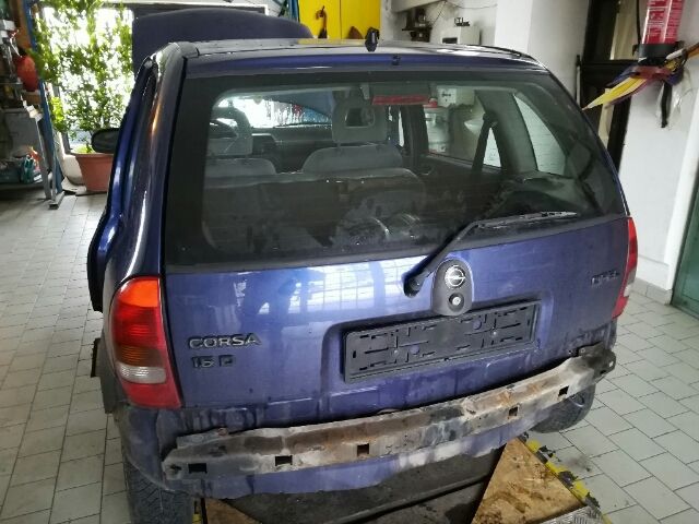 bontott OPEL CORSA B Bal C Oszlop Oldalablak Üveg