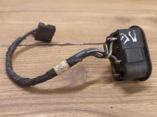 bontott OPEL CORSA B Bal első Ablakemelő Kapcsoló