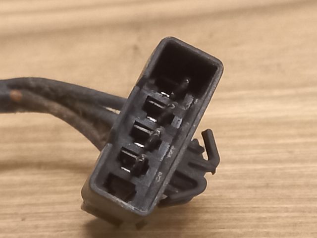 bontott OPEL CORSA B Bal első Ablakemelő Kapcsoló