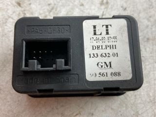 bontott OPEL CORSA B Bal első Ablakemelő Kapcsoló