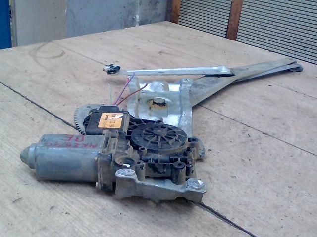 bontott OPEL CORSA B Bal első Ablakemelő Szerkezet (Elektromos)