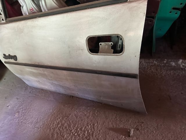 bontott OPEL CORSA B Bal első Ajtó (Üres lemez)