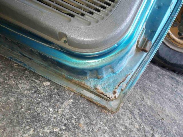 bontott OPEL CORSA B Bal első Ajtó (Üres lemez)