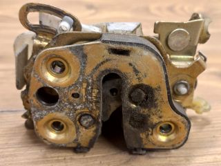 bontott OPEL CORSA B Bal első Ajtózár