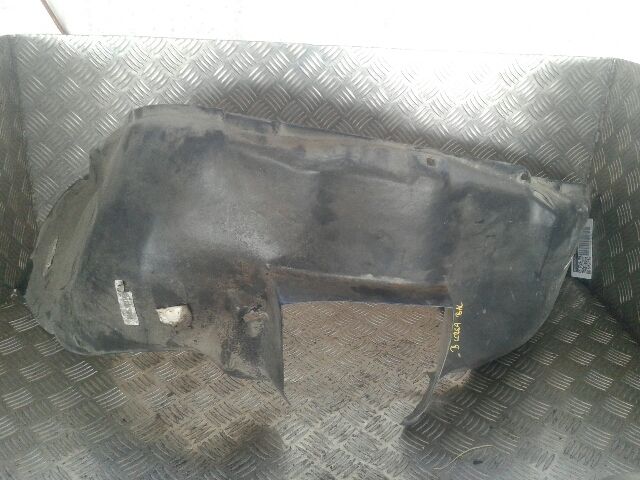 bontott OPEL CORSA B Bal első Dobbetét (Kerékjárati, Műanyag)