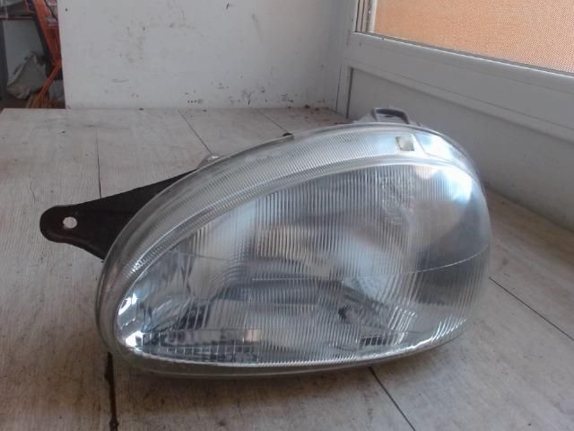 bontott OPEL CORSA B Bal Fényszóró