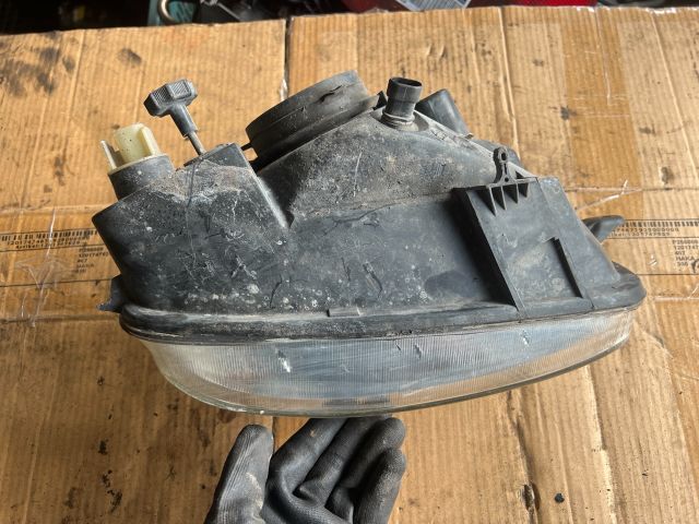 bontott OPEL CORSA B Bal Fényszóró