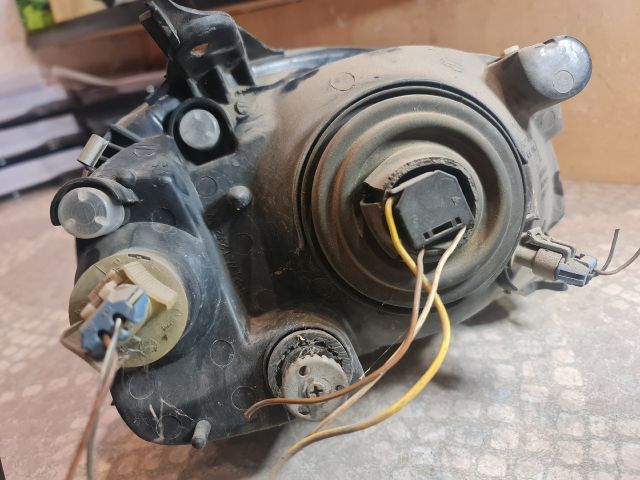 bontott OPEL CORSA B Bal Fényszóró