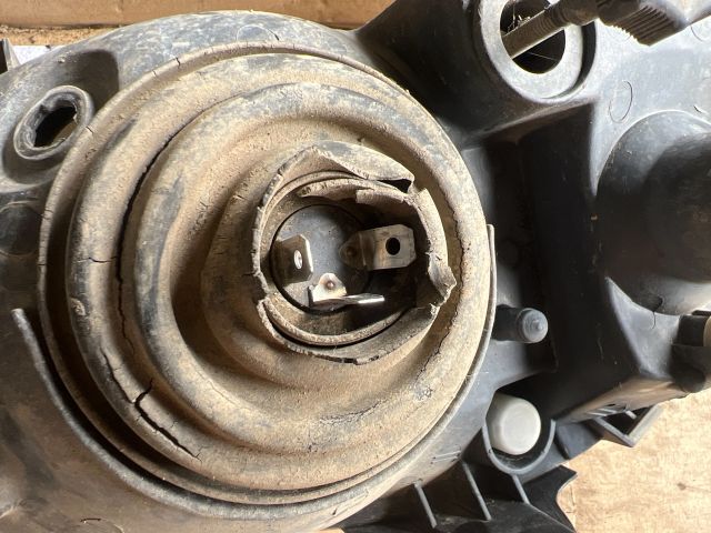 bontott OPEL CORSA B Bal Fényszóró