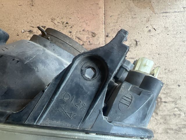 bontott OPEL CORSA B Bal Fényszóró