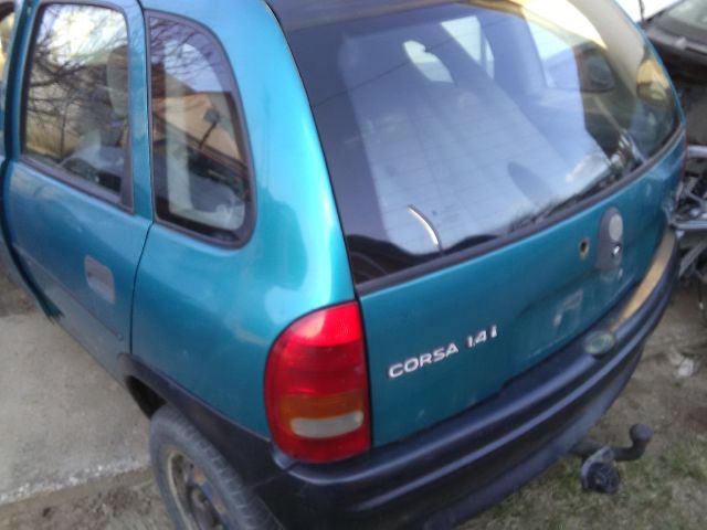 bontott OPEL CORSA B Bal hátsó Ablak
