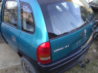 bontott OPEL CORSA B Bal hátsó Ablak