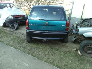 bontott OPEL CORSA B Bal hátsó Ablak