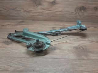 bontott OPEL CORSA B Bal hátsó Ablakemelő Szerkezet (Mechanikus)