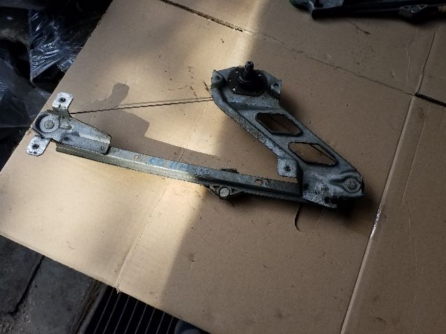 bontott OPEL CORSA B Bal hátsó Ablakemelő Szerkezet (Mechanikus)