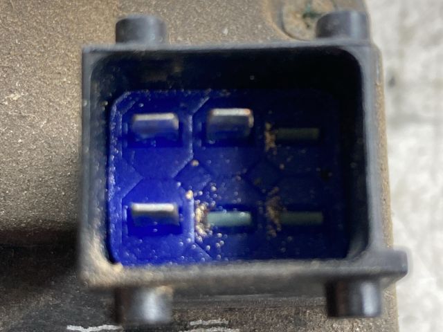 bontott OPEL CORSA B Bal hátsó Ajtózár