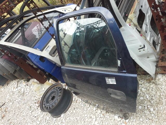 bontott OPEL CORSA B Bal hátsó Ajtózár