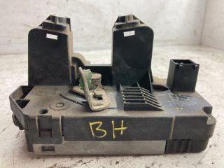 bontott OPEL CORSA B Bal hátsó Ajtózár