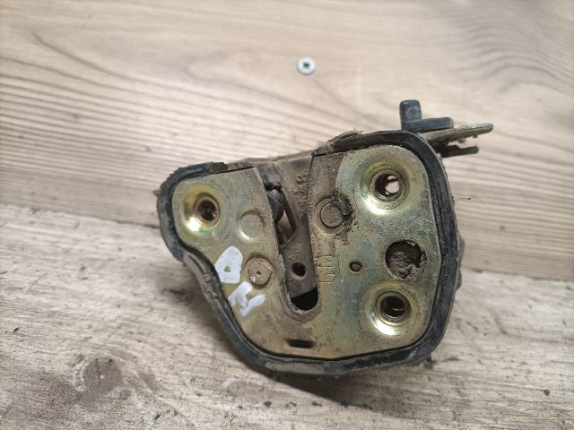 bontott OPEL CORSA B Bal hátsó Ajtózár