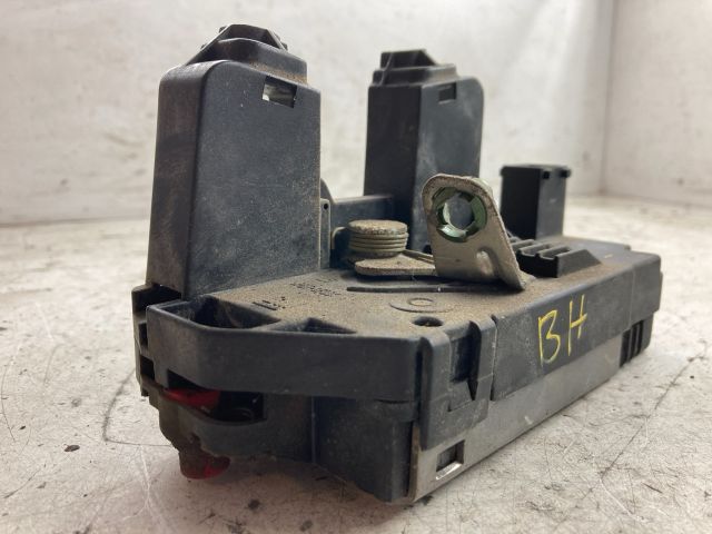 bontott OPEL CORSA B Bal hátsó Ajtózár