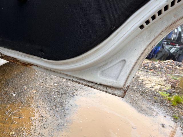 bontott OPEL CORSA B Bal hátsó Biztonsági Öv