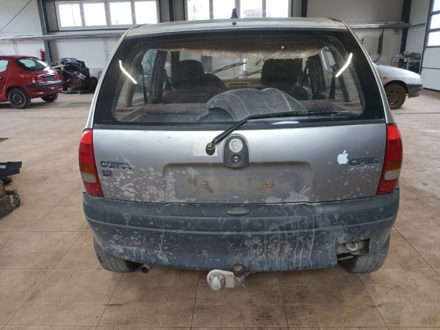 bontott OPEL CORSA B Bal Hátsó Lámpa Foglalat