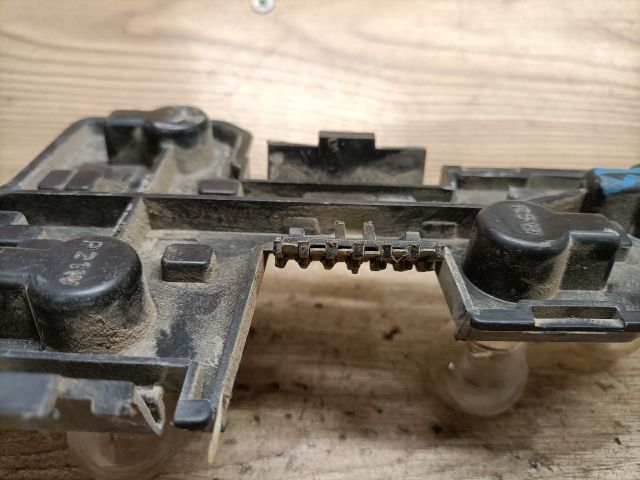 bontott OPEL CORSA B Bal Hátsó Lámpa Foglalat