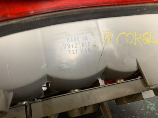 bontott OPEL CORSA B Bal Hátsó Lámpa