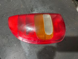 bontott OPEL CORSA B Bal Hátsó Lámpa