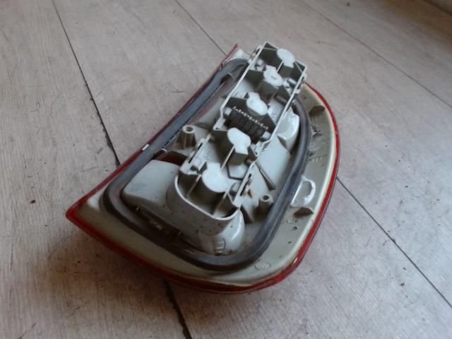 bontott OPEL CORSA B Bal Hátsó Lámpa