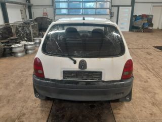 bontott OPEL CORSA B Bal hátsó Sárvédő Gumi