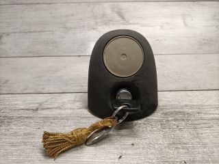 bontott OPEL CORSA B Csomagtér Nyitó Kar / Gomb