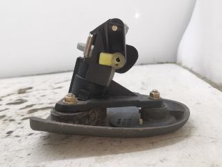 bontott OPEL CORSA B Csomagtér Nyitó Kar / Gomb