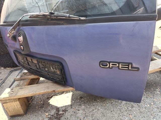 bontott OPEL CORSA B Csomagtérajtó (Részeivel)