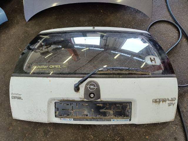 bontott OPEL CORSA B Csomagtérajtó (Részeivel)