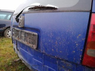 bontott OPEL CORSA B Csomagtérajtó (Részeivel)