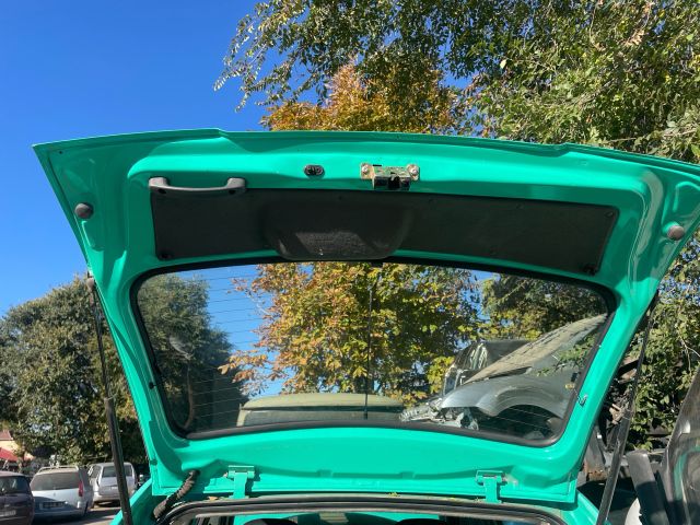 bontott OPEL CORSA B Csomagtérajtó (Üres lemez)