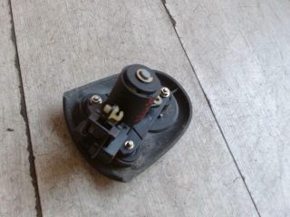 bontott OPEL CORSA B Csomagtérajtó Zárbetét