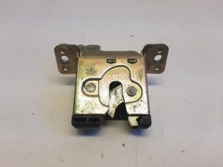 bontott OPEL CORSA B Csomagtérajtó Zárszerkezet