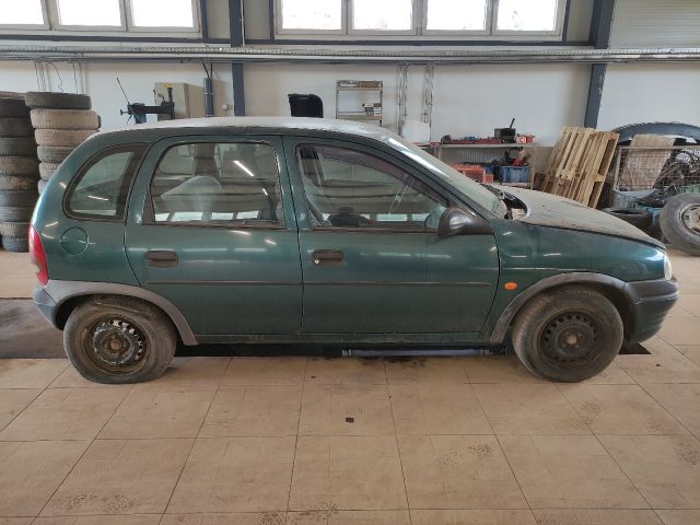 bontott OPEL CORSA B Csomagtérajtó Zárszerkezet