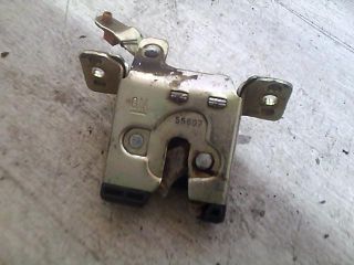 bontott OPEL CORSA B Csomagtérajtó Zárszerkezet