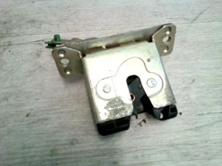 bontott OPEL CORSA B Csomagtérajtó Zárszerkezet