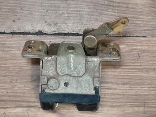 bontott OPEL CORSA B Csomagtérajtó Zárszerkezet