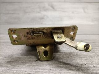 bontott OPEL CORSA B Csomagtérajtó Zárszerkezet