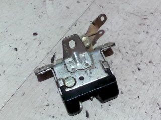 bontott OPEL CORSA B Csomagtérajtó Zárszerkezet