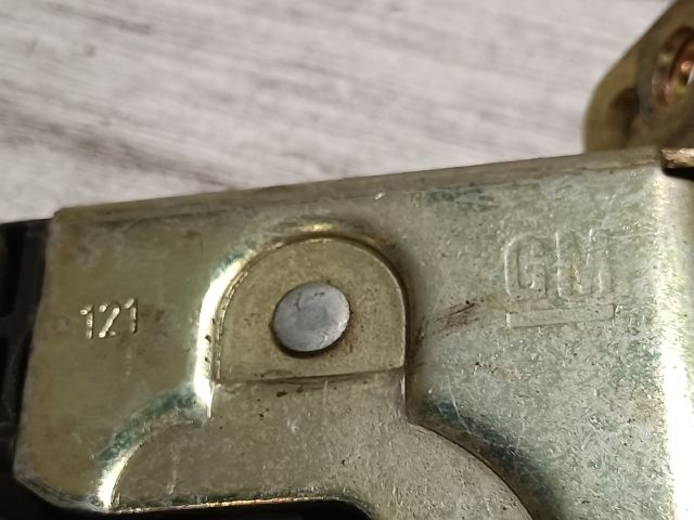 bontott OPEL CORSA B Csomagtérajtó Zárszerkezet