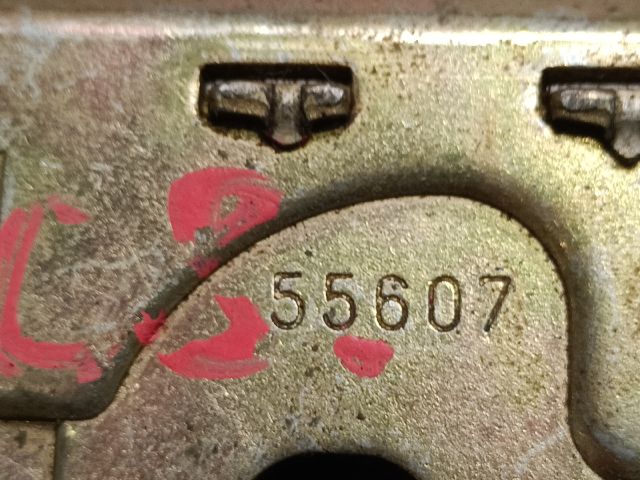 bontott OPEL CORSA B Csomagtérajtó Zárszerkezet