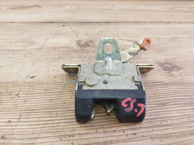 bontott OPEL CORSA B Csomagtérajtó Zárszerkezet